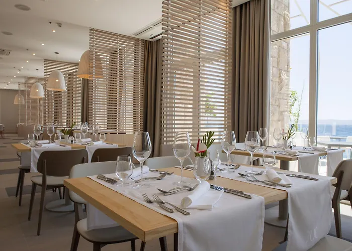 Bluesun Jadran מלון