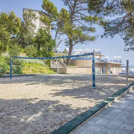 מלון Bluesun Jadran