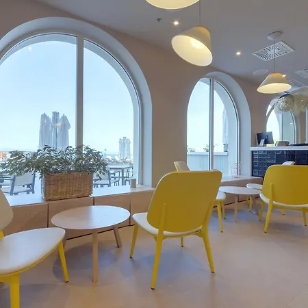 Готель Bluesun Jadran Тучепи